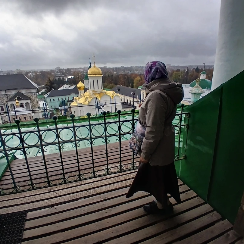 Хочу выразить огромную благодарность экскурсоводу Михаилу за погружение в историю Лавры, за великолепные знания, за внимание