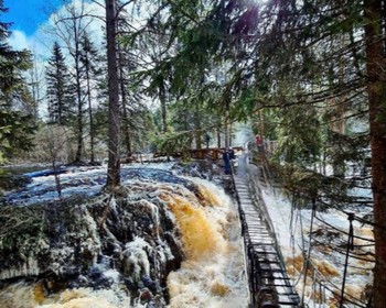 Приозерск, дом-музей в посёлке Элисенваара, водопады Ахвенкоски, «Рускеала»