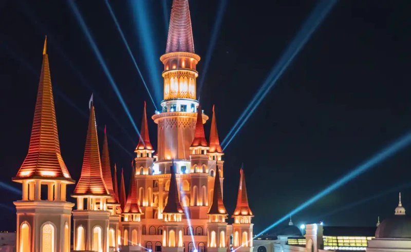 Из Антальи — к магии света и музыки в Land of Legends