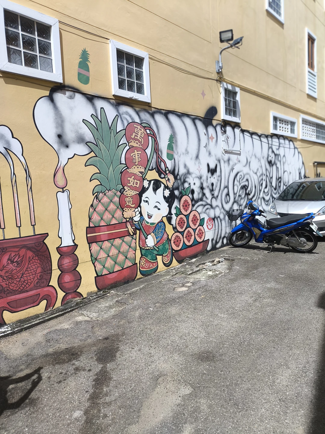 Экскурсия просто великолепная, сочетание рассказа Виктории и знаковых мест Пхукет Тауна,просто впечатлила