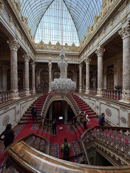 Вернулись из Стамбула 2 дня назад. Хочу выразить огромную благодарность Айдыну за потрясающую экскурсию! Для нас