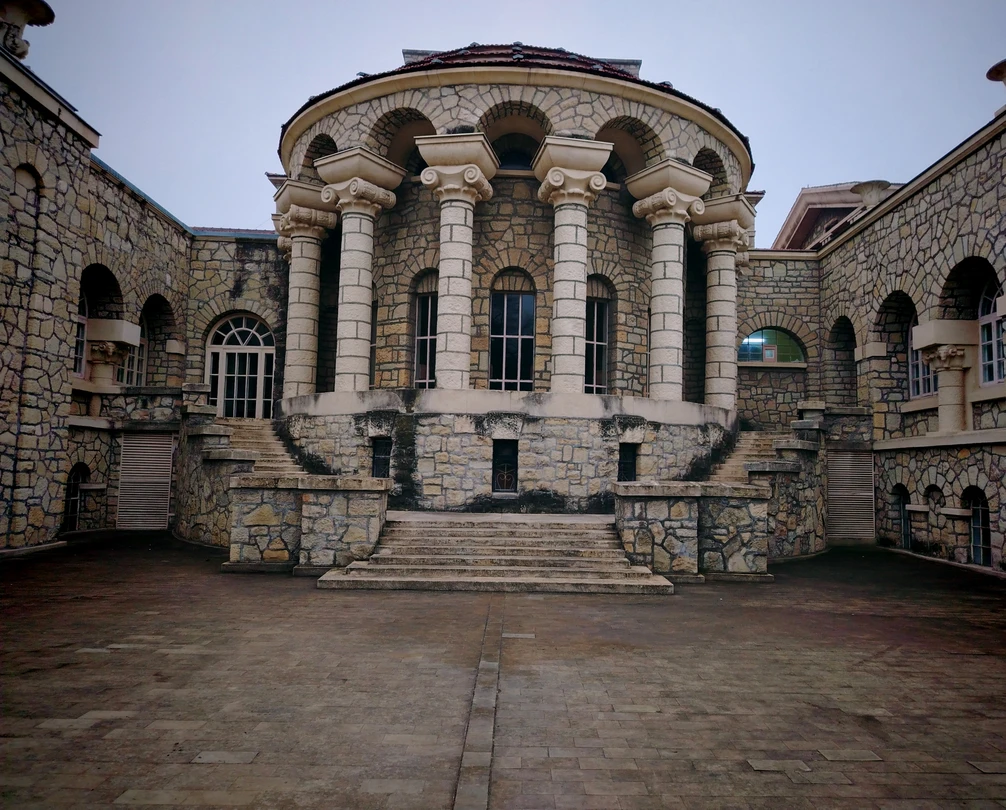 Большое спасибо, Сергею, за увлекательную экскурсию. Даже при некомфортной погоде, он заставил нас полюбить Ессентуки