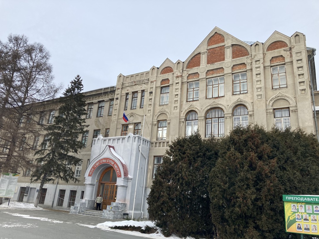Спасибо большое Владимиру за интересную, познавательную экскурсию! За внимательное отношение! За два часа мы узнали, посмотрели