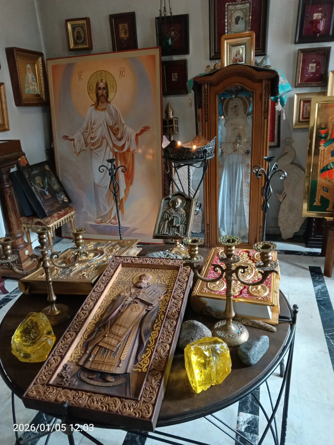 Великолепная программа! За 12 часов удалось увидеть четыре уникальных христианских памятника Абхазии, каждый со своей атмосферой.