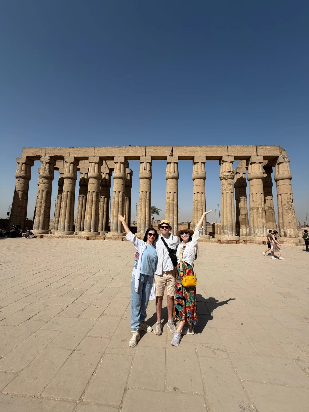 Бессомнений выбирайте эту программу, она потрясающая! Экскурсоводом был Ахмед. Большой профессионал своего дела. Хорошо организована программа