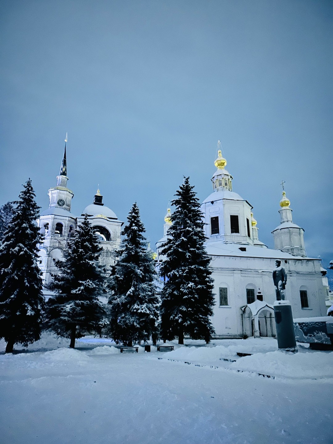 Большое спасибо Михаилу за интересную душевную экскурсию🙏 за столь короткое время познакомил нас с многовековой историей