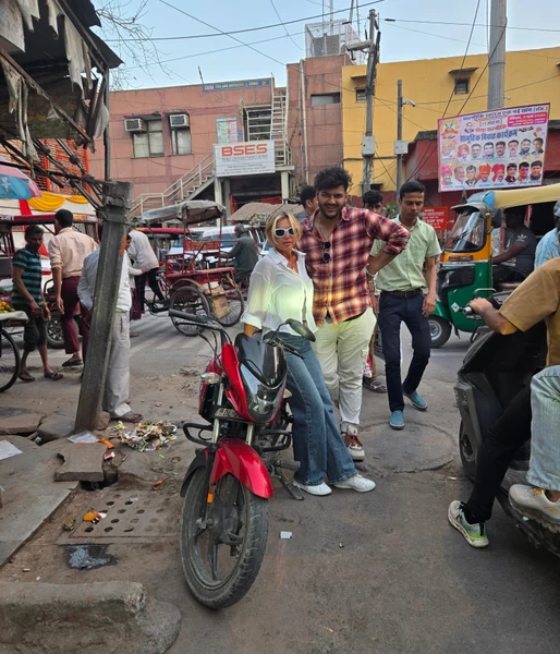 Дели за 1 день. У нас был транзитный рейс и мы решили взять экскурсию. Наш гид