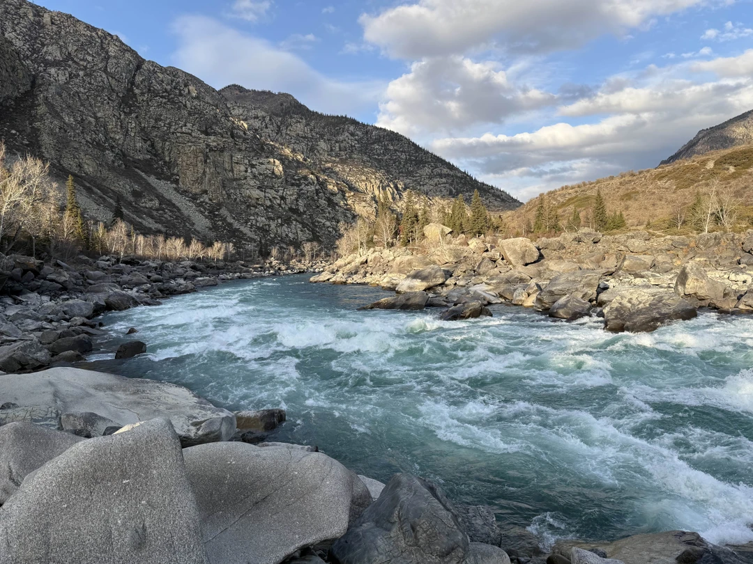 Это был мой восторг!!! Не первый мой такой тур, но Константин огромный молодец!!! Показал Алтай во