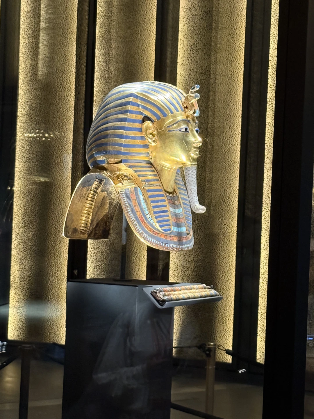 С нами был замечательный экскурсовод Кирилл, рассказал нам много об истории Египта, все было интересно и познавательно! Обед вкусный