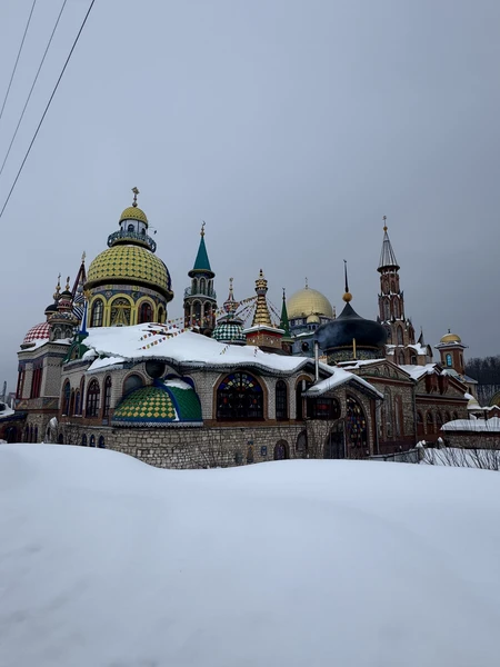 экскурсия прошла замечательно, Гузель-экскурсовод приятная женщина, интересно рассказывала о местах, где мы пребывали. несмотря на погоду