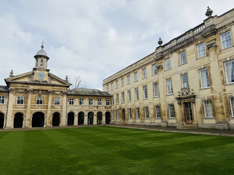 Огромная благодарность Татьяне за замечательную экскурсию! Татьяна-прекрасный профессионал своего дела, который с лёгкостью адаптируется под любых