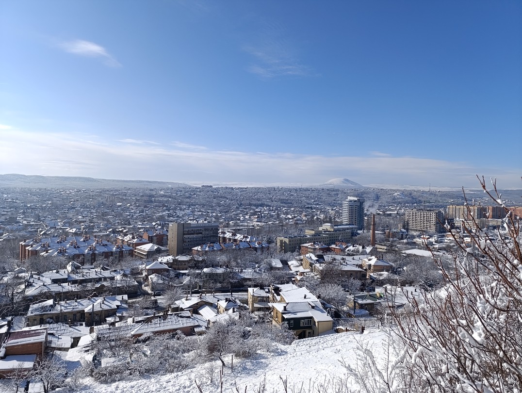 Татьяна - чудесный экскурсовод, прекрасно знающий свой родной город Пятигорск. К тому же имеет высшее образование