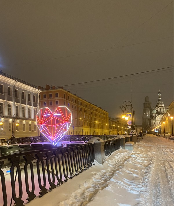 Волшебство вокруг нас: по Петербургу - на авто с панорамной крышей