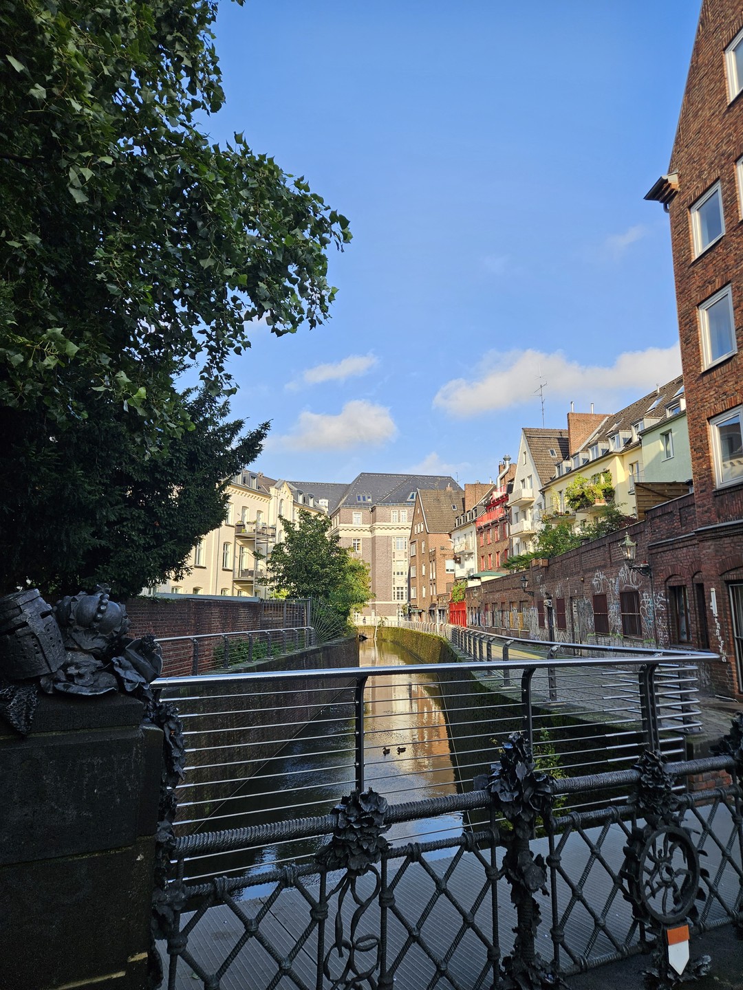 Нам понравилась экскурсия и прогулка по городу 🤗 спасибо нашему гидуТатьяне ❤️ было занимательно, легко и весело!