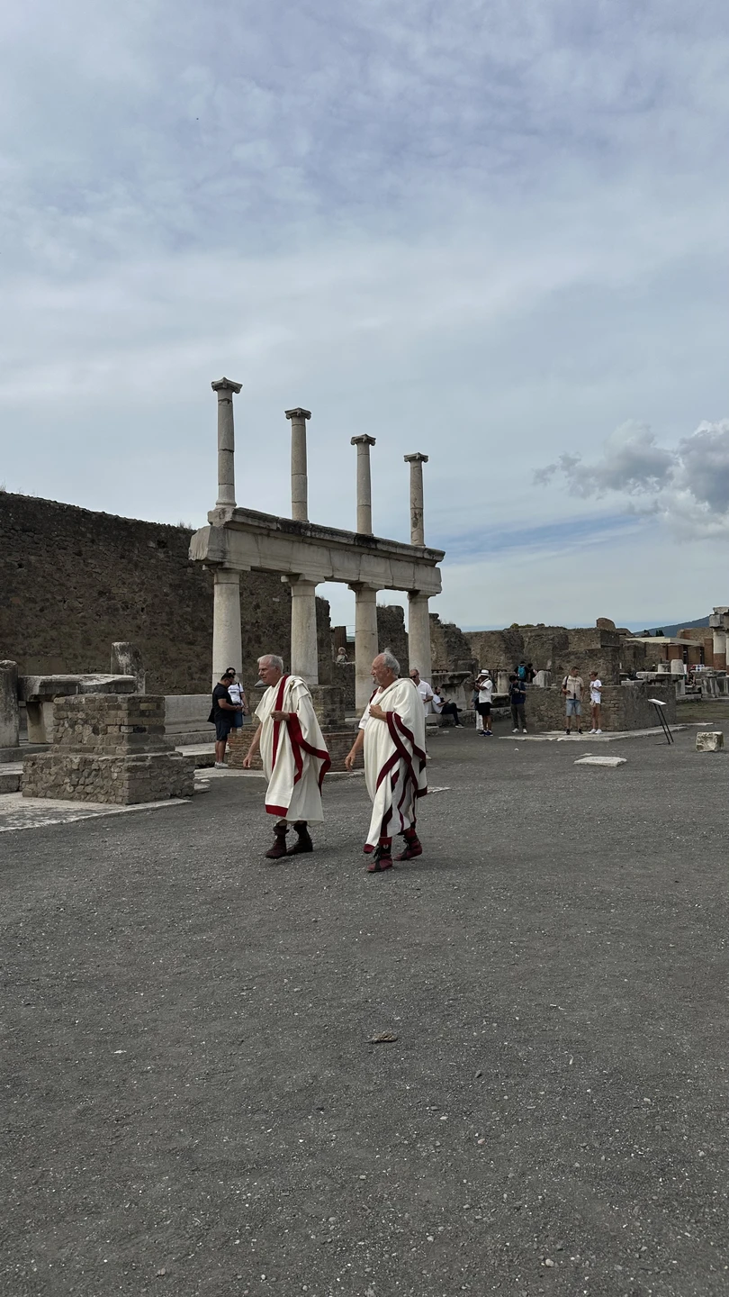 Помпеи - погружение в прошлое и свежий взгляд на настоящее (Мария)