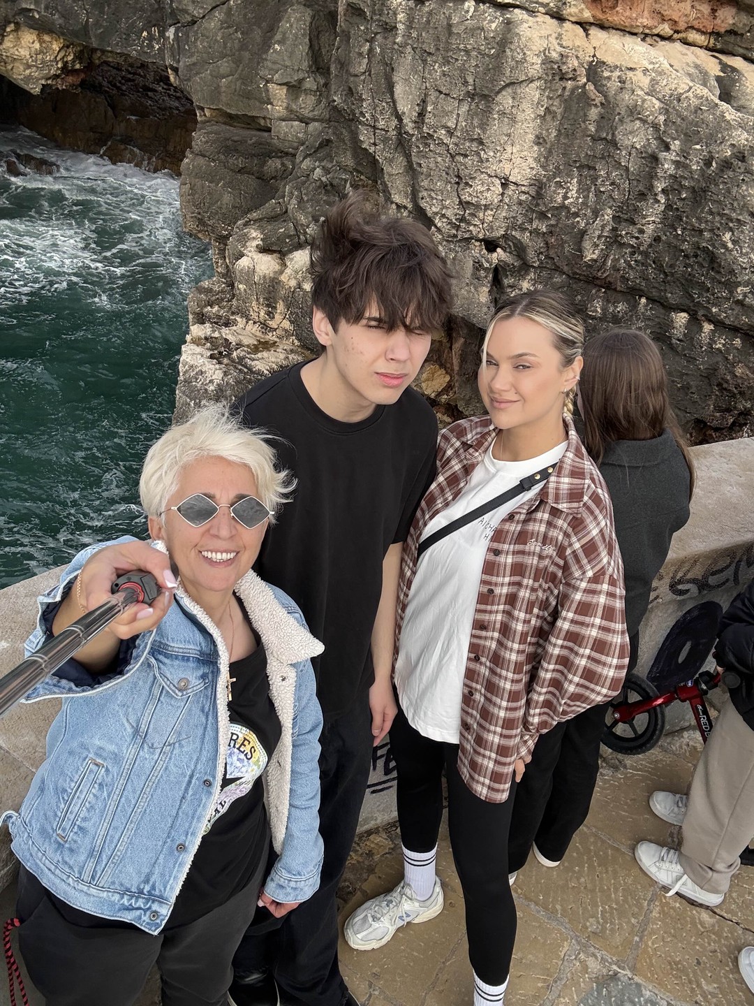 Елена — очень приятный и располагающий к себе человек. С ней сразу чувствуешь лёгкость и комфорт