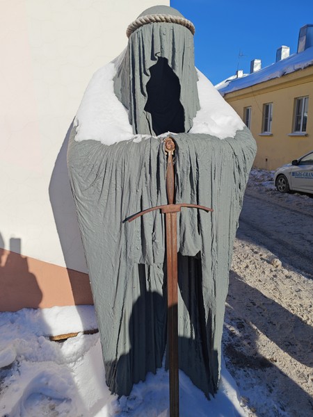 В Выборге я была впервые, в душу навсегда запали его улочки, хочется гулять по ним и