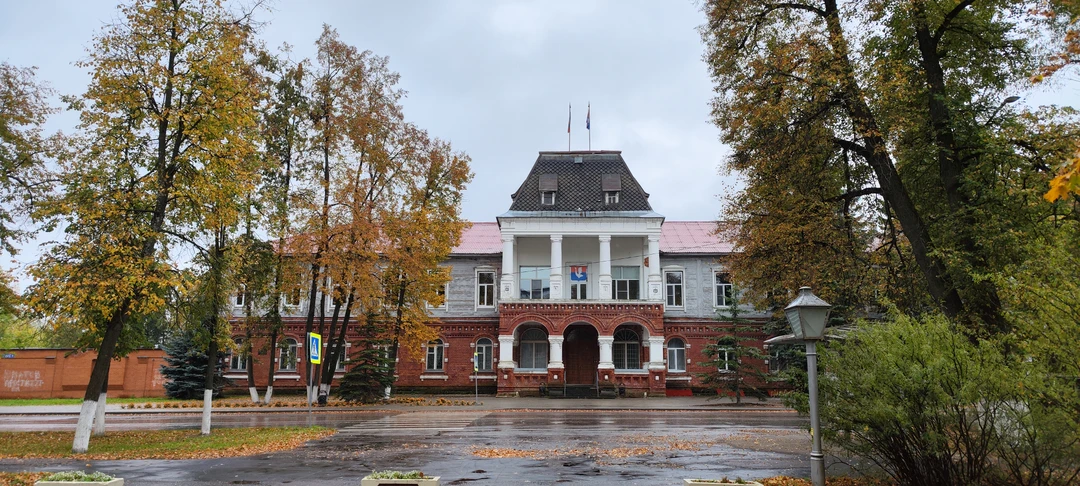 Обзорная экскурсия по Гусь-Хрустальному с потомственным гусевчанином (Роман)