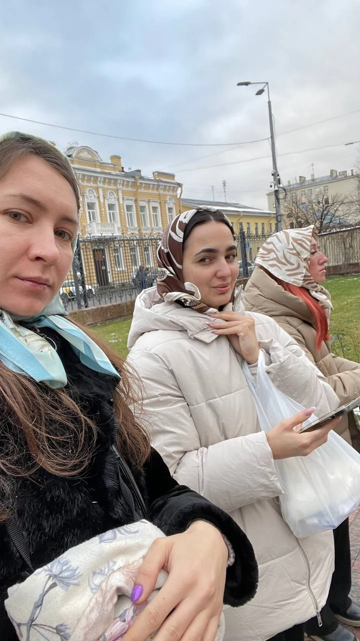 Добрый вечер, дорогие💜Пишу отзыв уже с другого города. 23 ноября мы с подругами, по времени, отправились