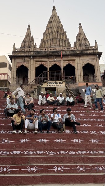 Мы провели с Артемием два дня в Варанаси, и это было действительно незабываемо