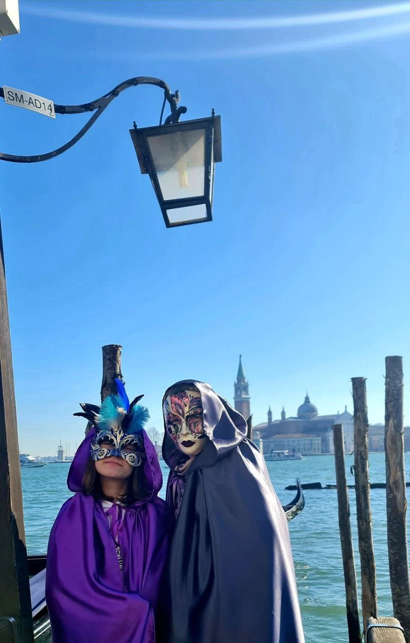 Однозначно рекомендую. Для нас была создана легкая, непринужденная атмосфера. Слаженно сработали и нашли удивительные локации для