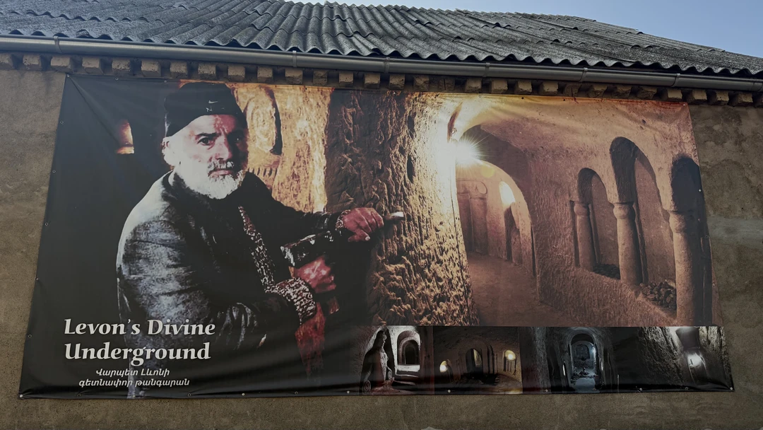 Экскурсия проходила в ноябре 2025 года. Погода стояла солнечная. Гид Сона нам очень понравилась, интересно рассказывала