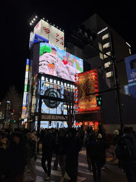 Супер экскурсия и супер гид Дмитрий! Особенно восхищает и поражает как Дмитрий умеет подстраиваться под разные