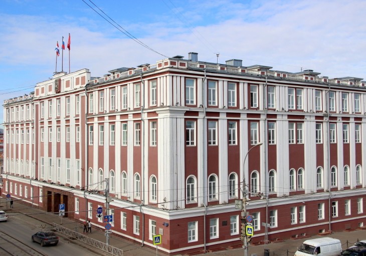 Вокруг Театрального сквера