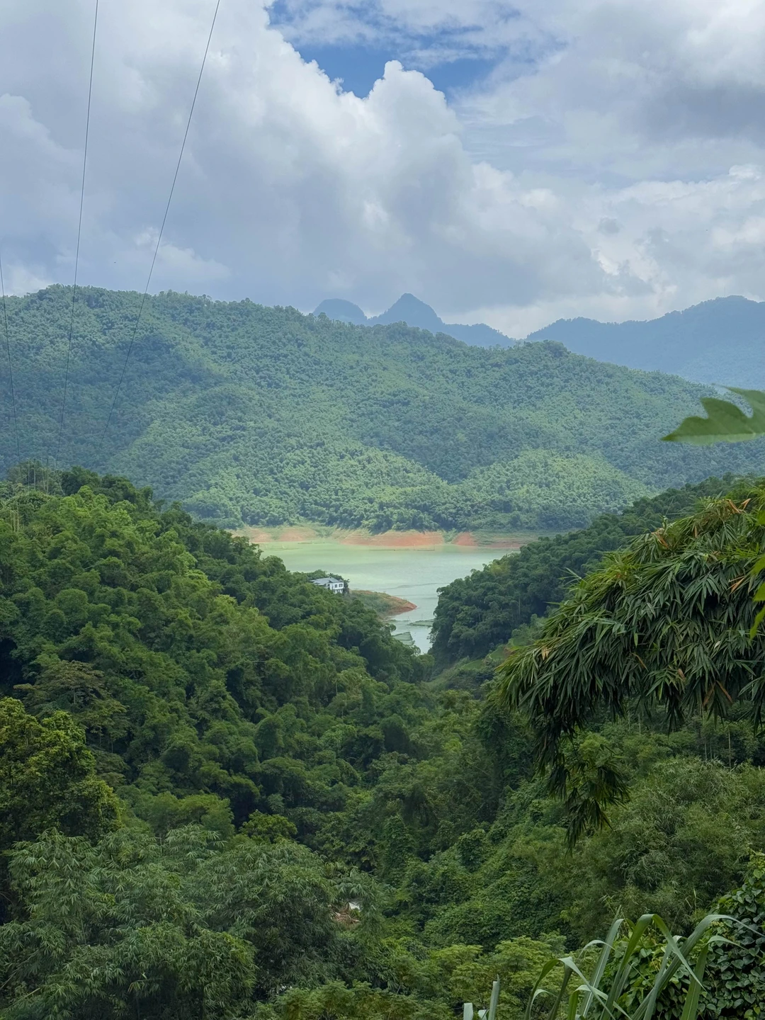 Мы добавили в тур еще один день и посмотрели за 2,5 дня Нинь Бинь, Пулун и Май Чау