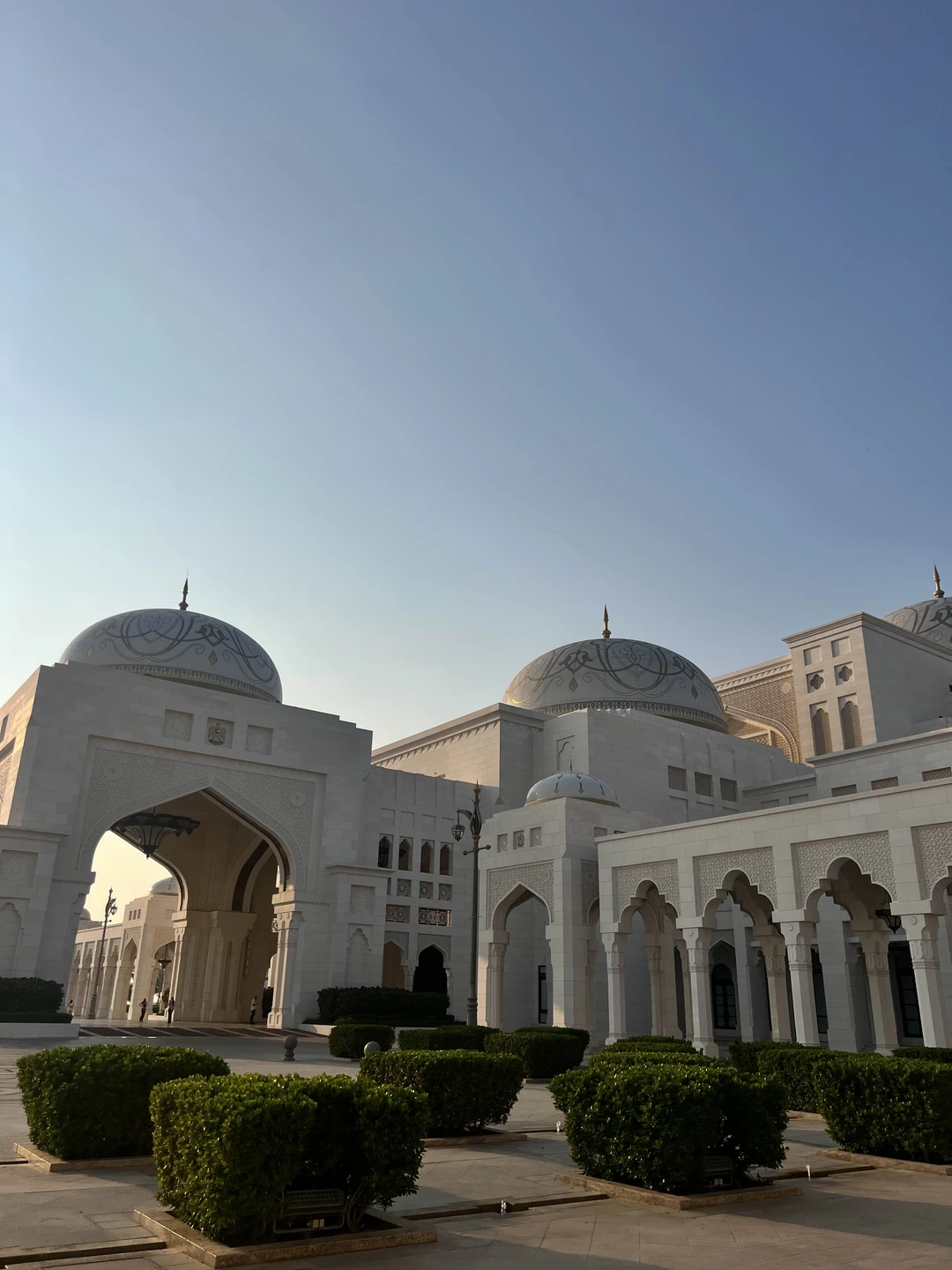 Хочется выразить благодарность Фаруху, который всегда был на связи, все подробно рассказал т подготовил к экскурсии