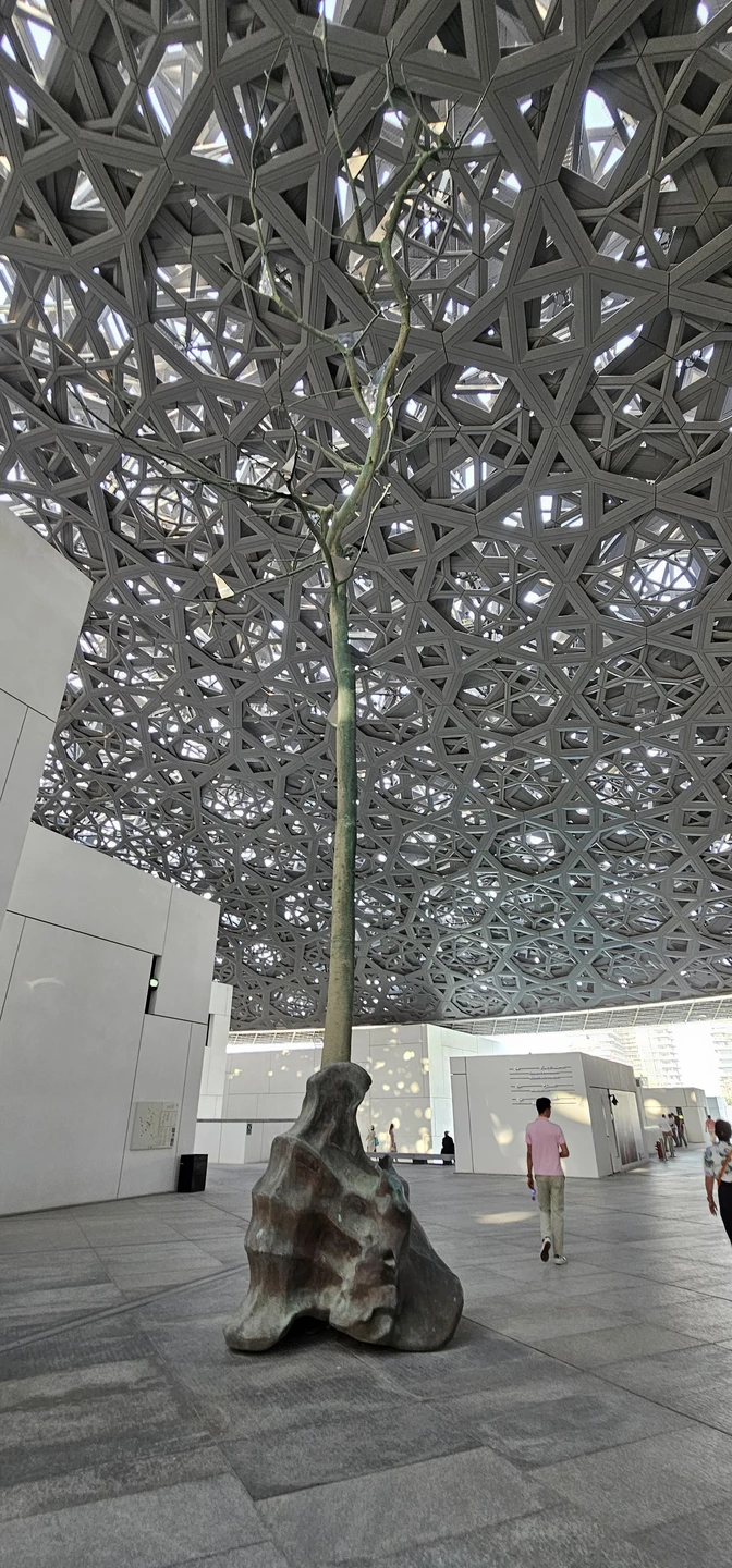 Благодарим Санжара за информативную и оптимально удобную для туристов экскурсию. Высокий профессионализм и опыт, знание истории