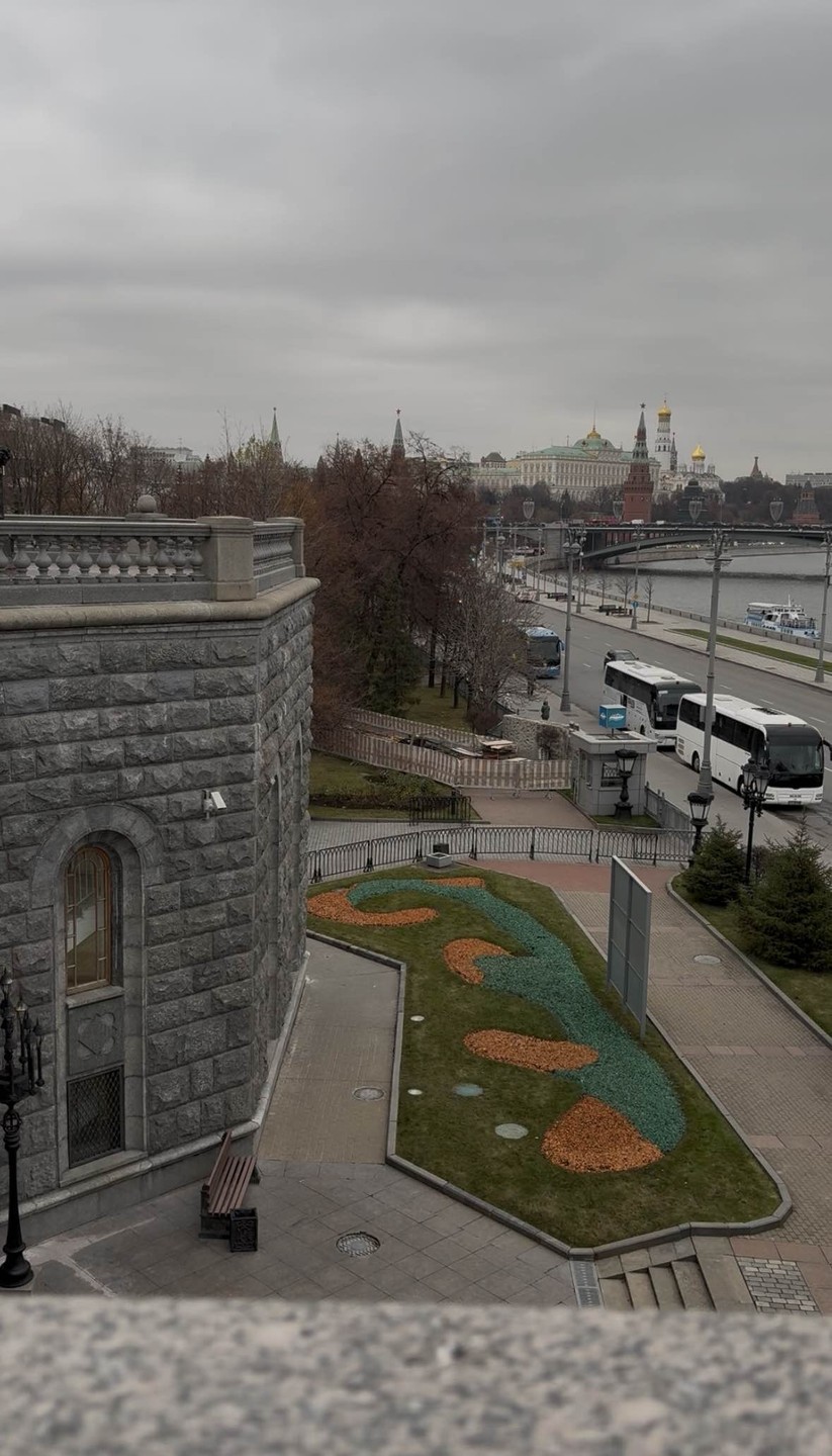 Экскурсия подойдёт практически для всех возрастов. Я специально подобрала автобусную экскурсию, чтобы много не ходить пешком