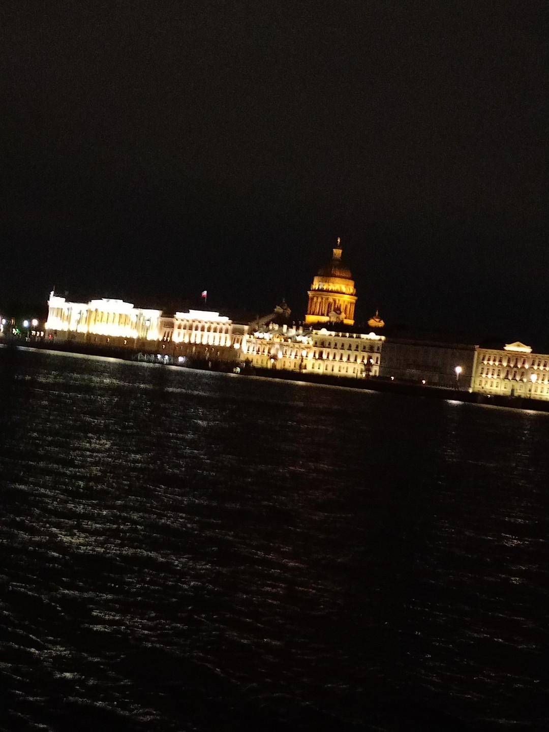 Превосходная экскурсия на теплом микроавтобусе в мини группе с очень знающим и любящим свое дело гидом!