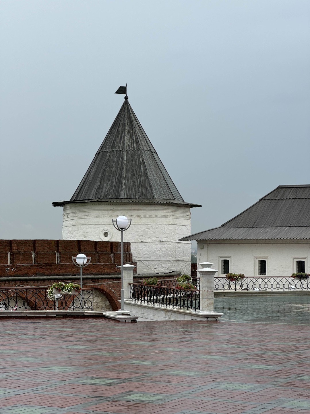 Исследовать Казанский кремль - объект ЮНЕСКО (Алла)