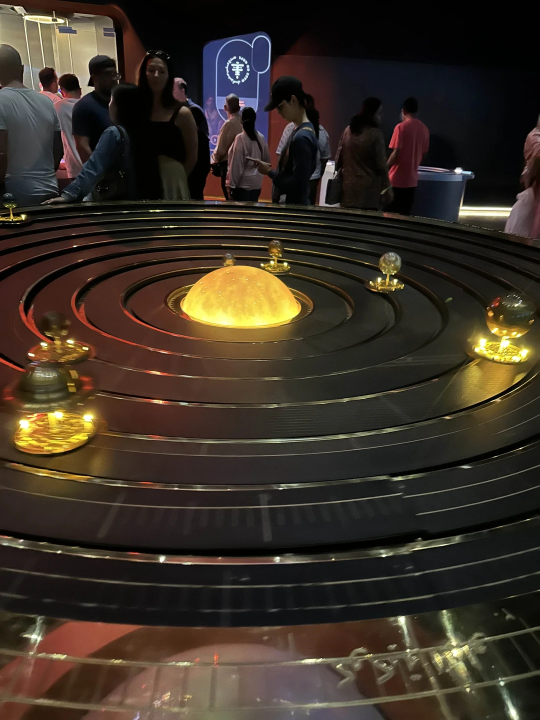 Билеты приобрели быстро. Очень понравился музей будущего! Иммерсивные залы, выставка роботов, медицина будущего, космос, беспилотное такси…