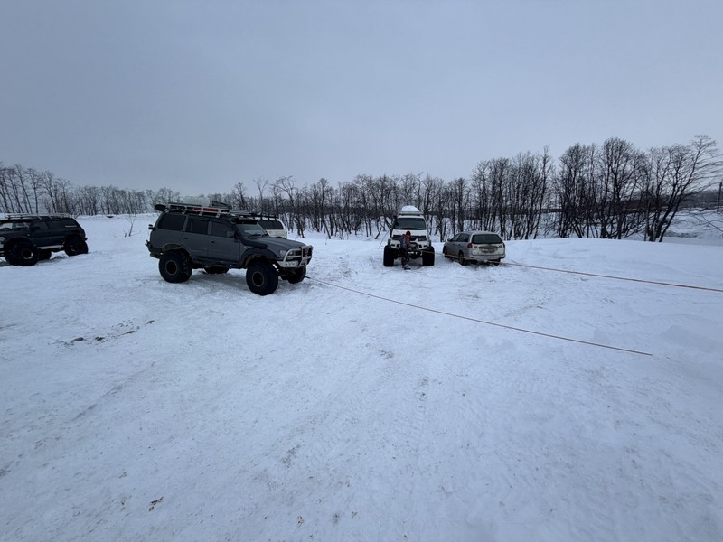 Потрясающее приключение и незабываемый опыт! Мы путешественники из Китая, нас всего 6 человек, и для Олега