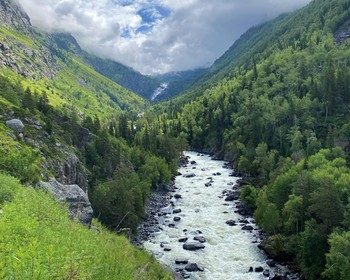 Треккинг к водопаду Учар