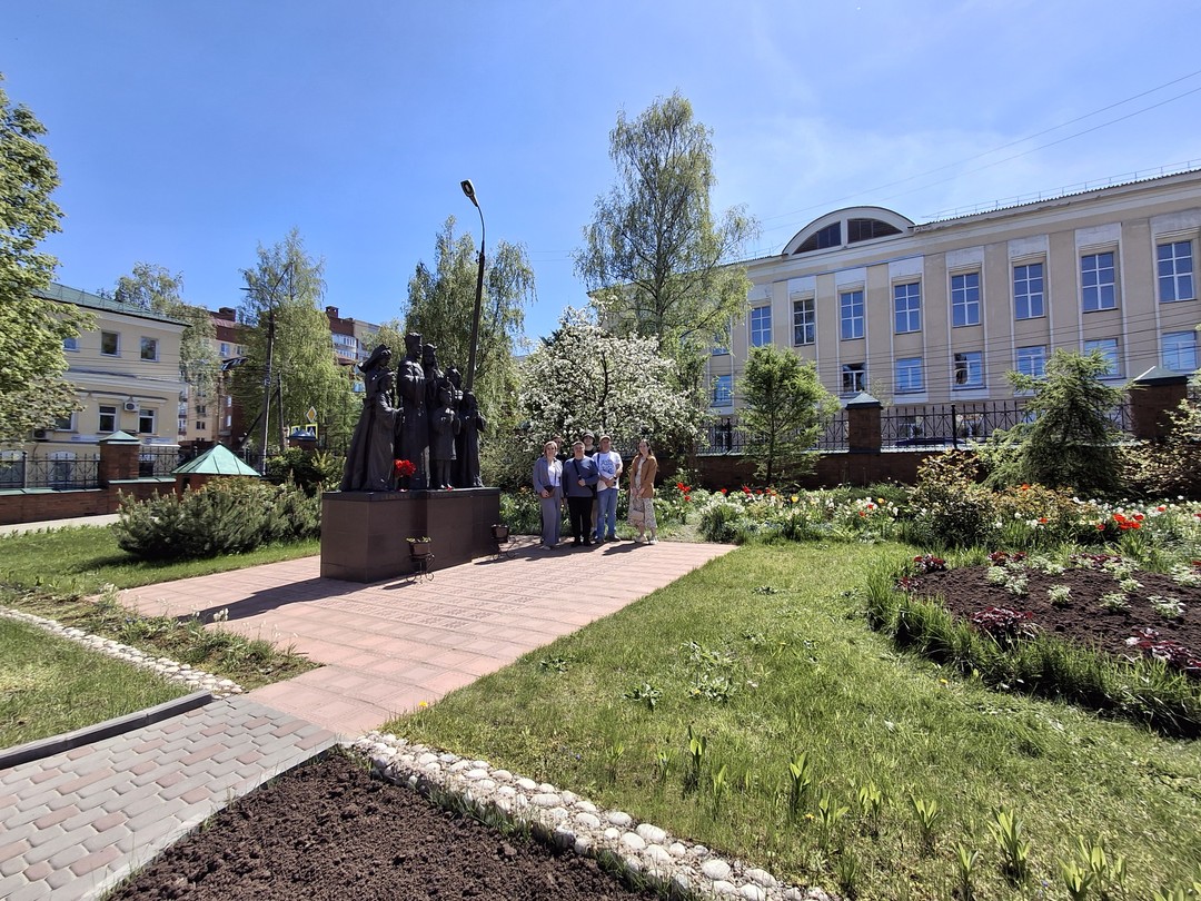 Хочу поделиться своими впечатлениями об экскурсии, которую провела для нас Дарья. У нас собралась отличная компания: