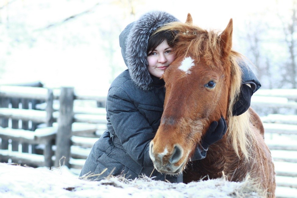 Фото 7 - Экскурсия: "По зимнему Алтаю в седле: «всё включено» с проживанием в домиках и на таёжной заимке"
