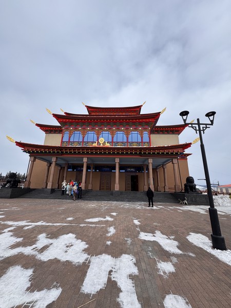 Посещение Улан-Удэ было в рамках поездки на Байкал. Один день мы захотели провести в столице Бурятии