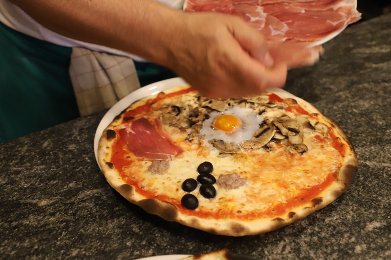 Фото отзыва 3: экскурсия "Сыры, прошутто, пицца, вино, выпечка и другие деликатесы итальянской кулинарии"