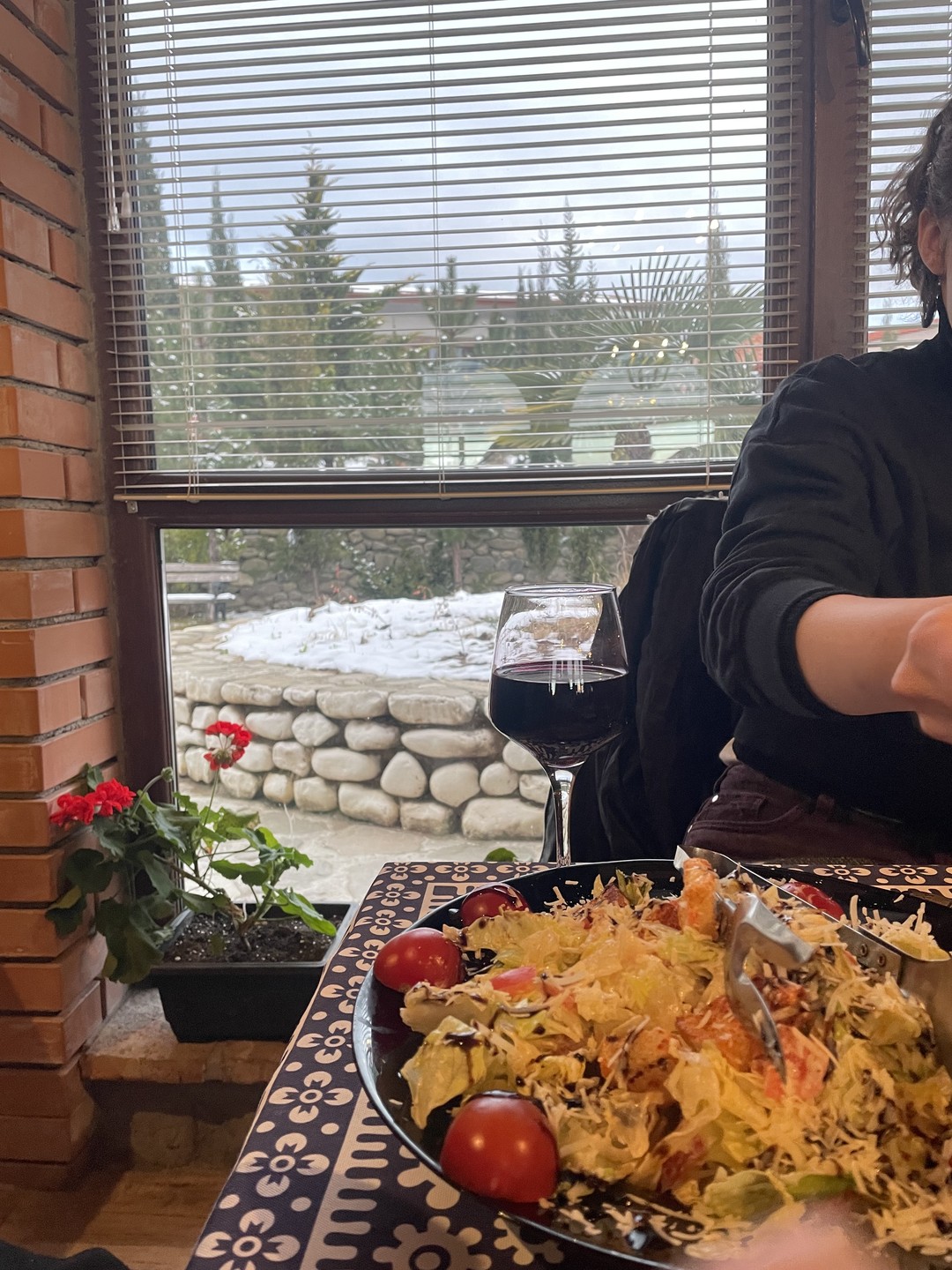 Замечательная экскурсия и прекрасный гид! Так как мы все не поместились в минивэн, Владимир любезно поехал с нами отдельно — большое спасибо за это