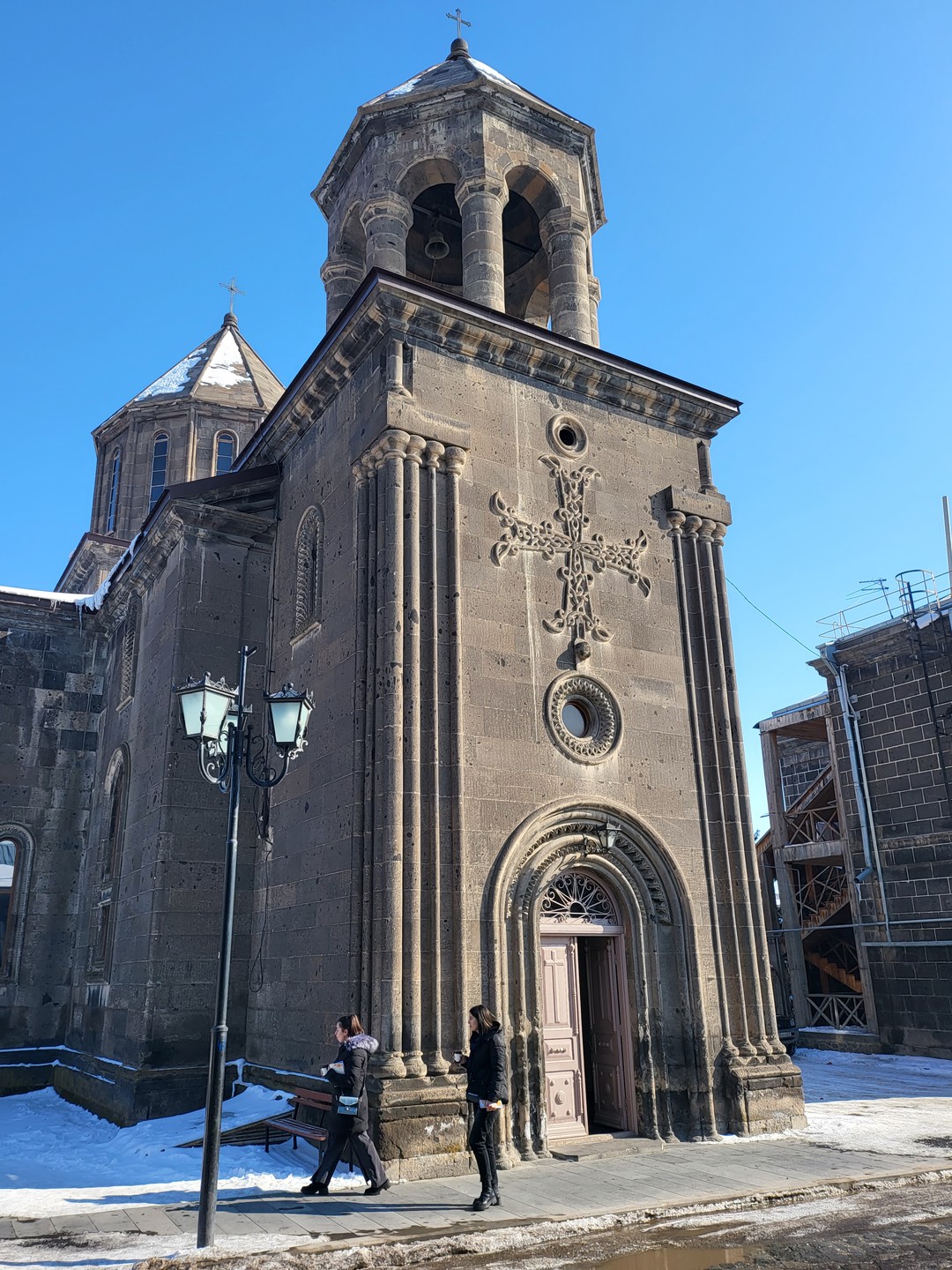 Очень благодарна за незабываемую экскурсию Александру! Спасибо большое, побывали,там,где,можно сказать не ступала нога человека))) зимой уж