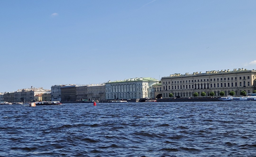 Чудесная погода и классная водная прогулка по любимому городу!