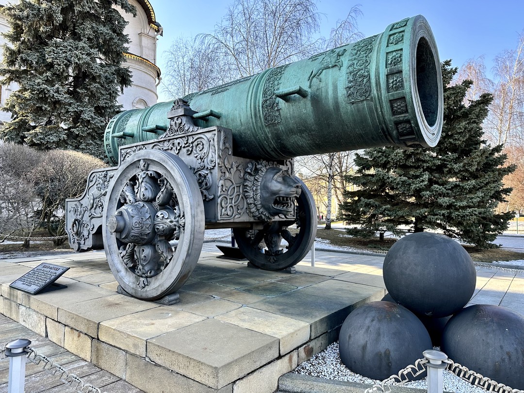 Московский Кремль с гидом-историком (Динара)