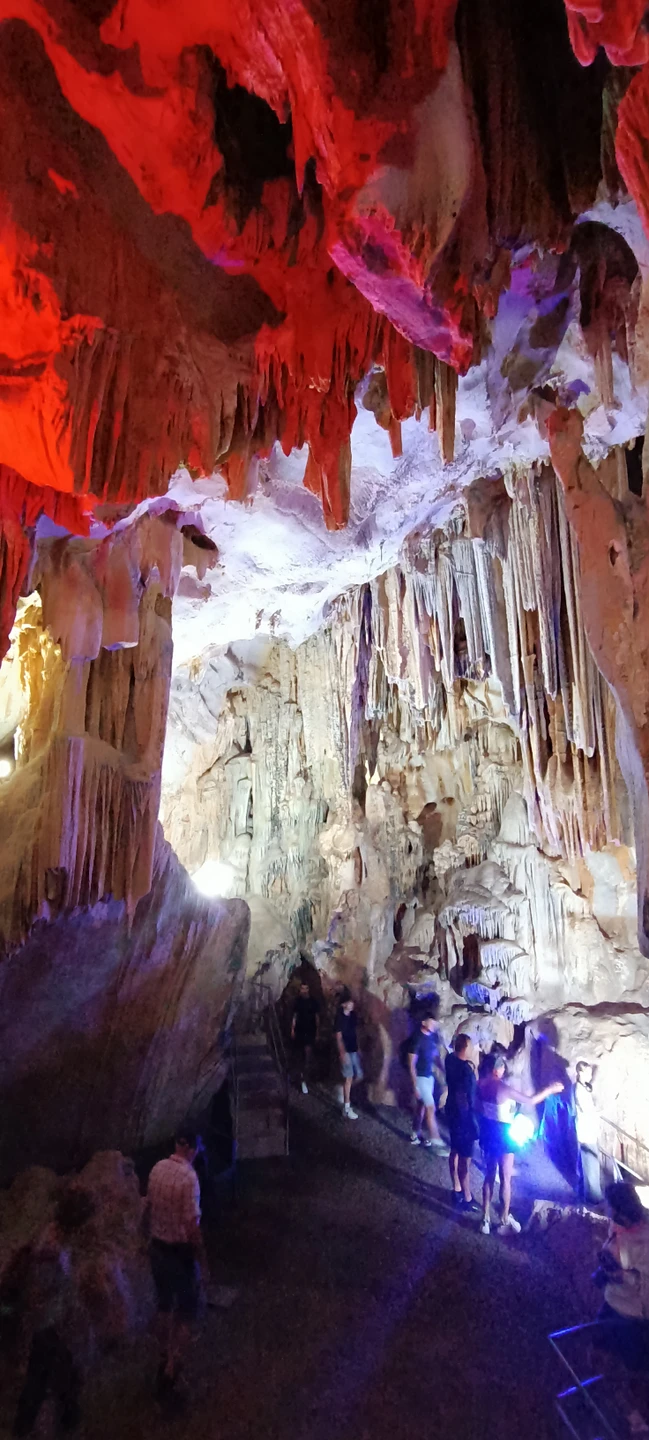 Прошло все замечательно, водитель весельчак, прокатились с ветерком👍Пещера гномов обалденная! Побывали в нескольких пещерах и они