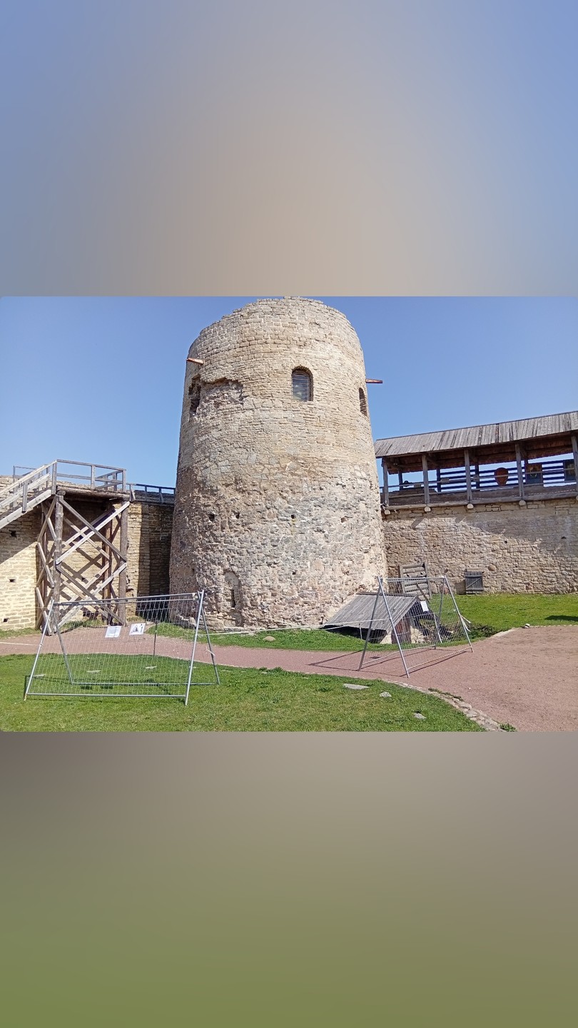 Автобусная экскурсия из Пскова в Изборск и Печоры (лидия)