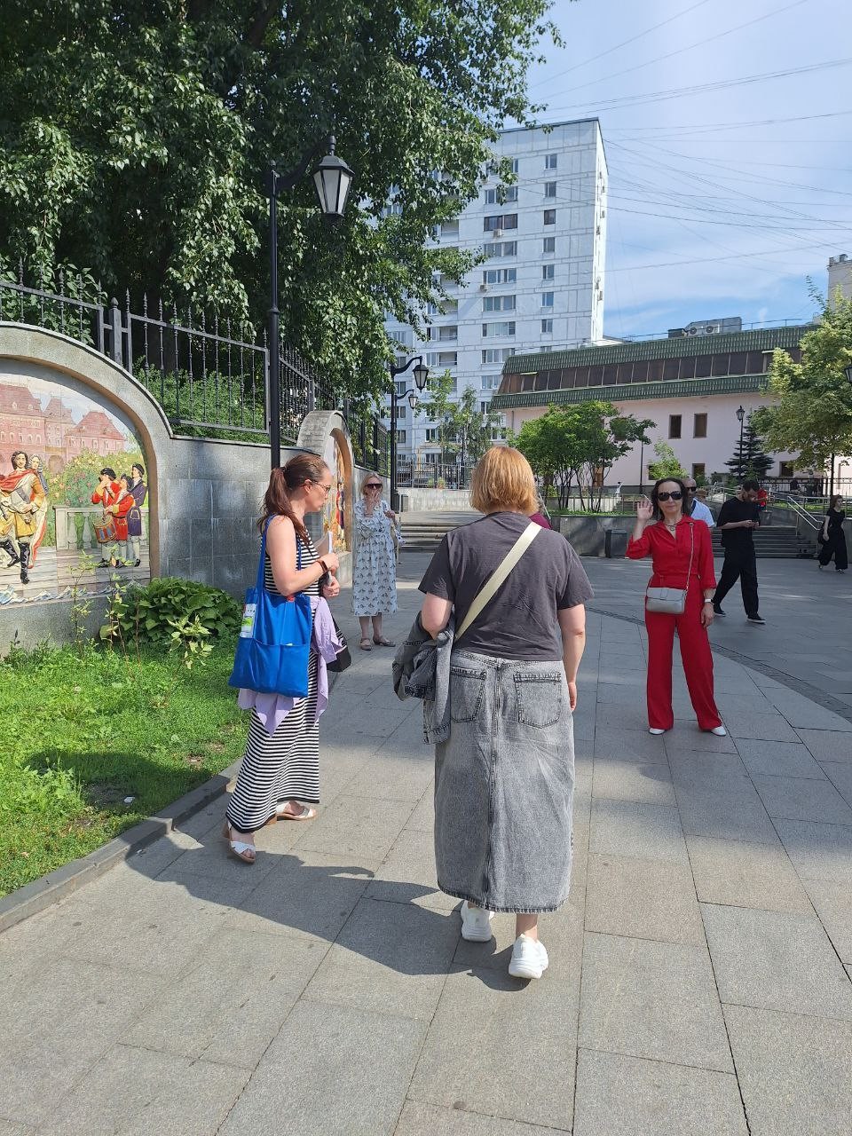 Быть туристом в своем городе - что может быть лучше! А что такое туризм? Познавательный досуг