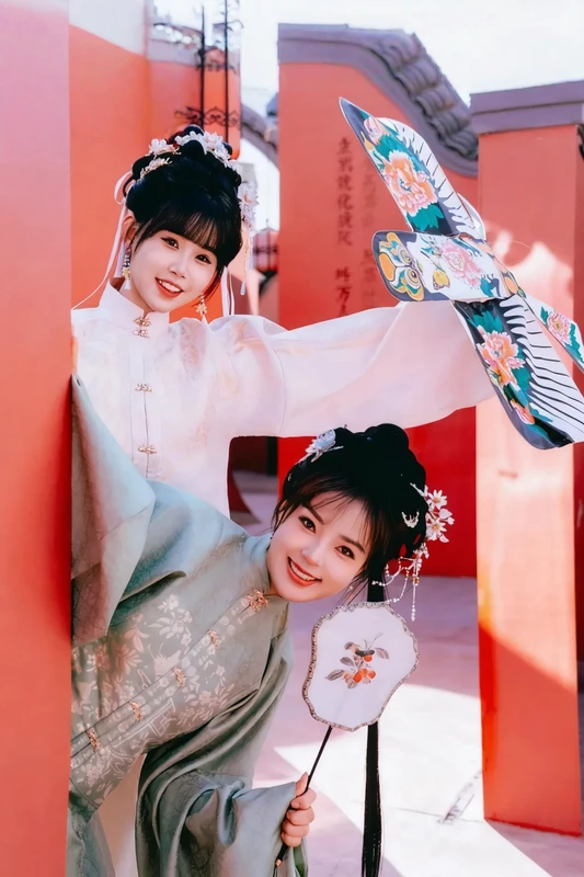 Сон в красном тереме: иммерсивное путешествие-спектакль в Пекине