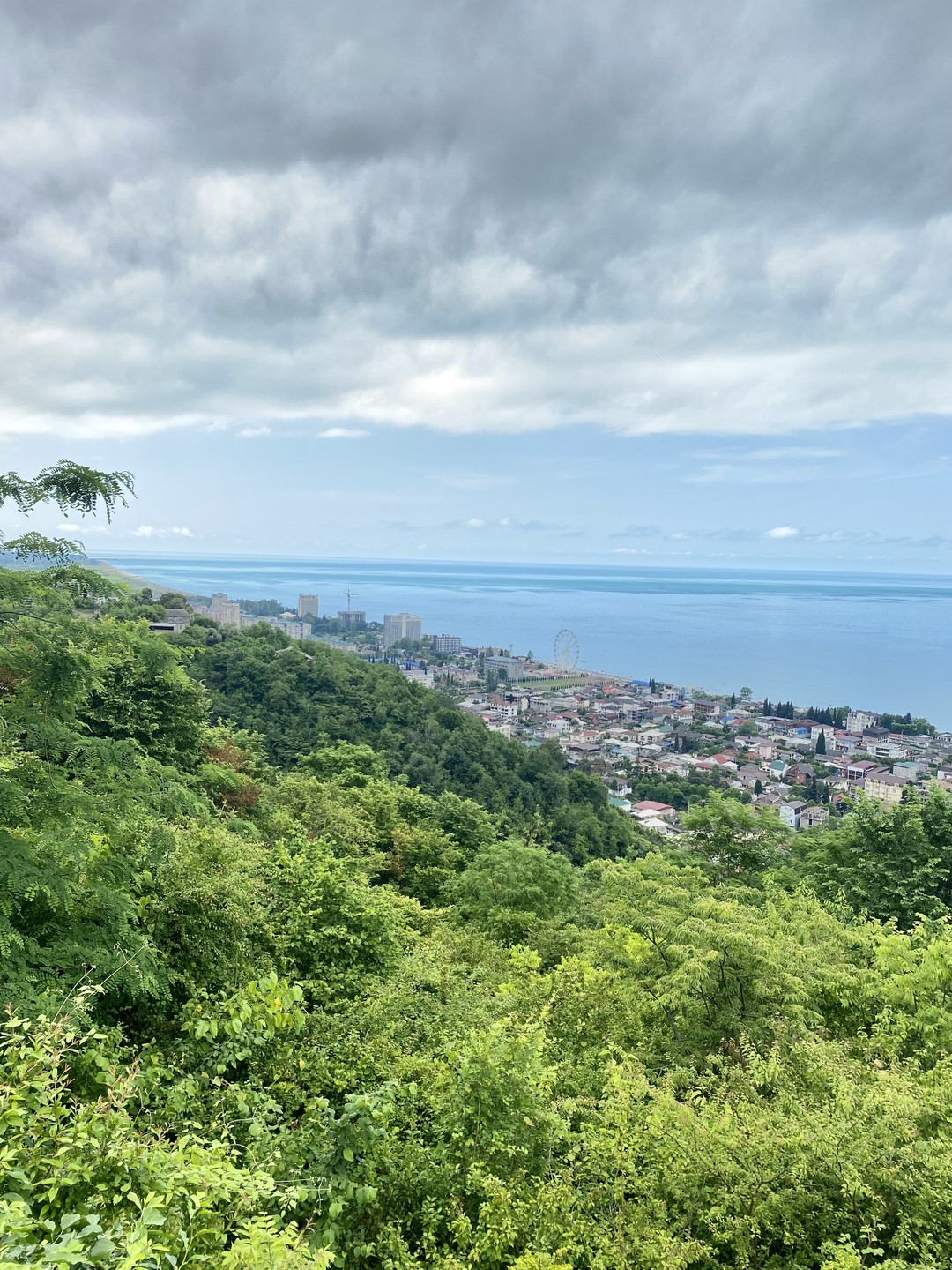 Были первый раз в Абхазии, и мы в восторге от такого теплого приема гида Инала. Это